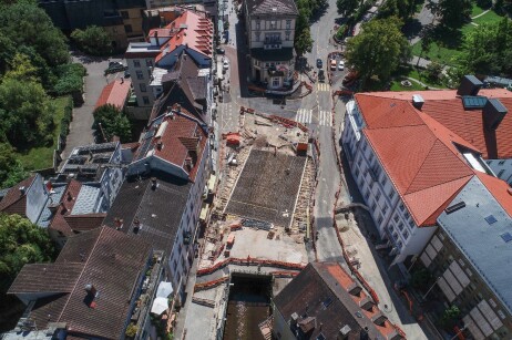Luftaufnahme des Hindenburgplatzes im weiteren Verlauf der Maßnahme.