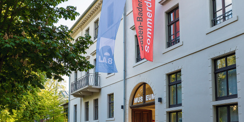 Der Eingang des Museums LA8.