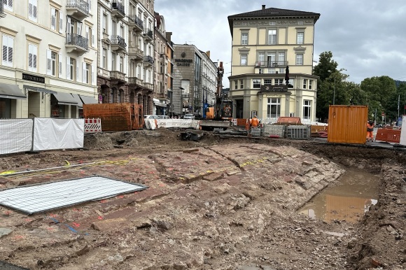 Das Gewölbe der Kaiserbrücke am Hindenburgplatz. 