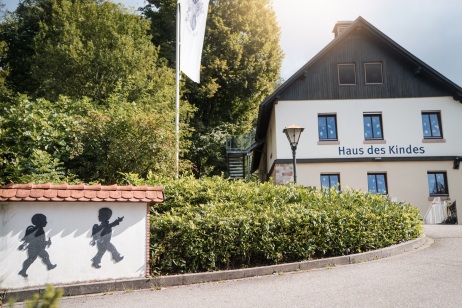 Außenansicht des Haus des Kindes. 