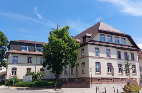 Gebäude der Grundschule Oos. 