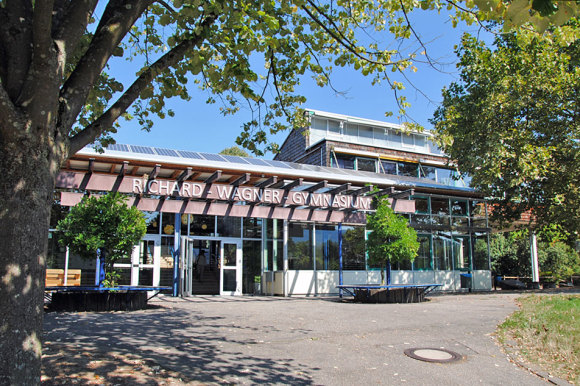 Eingang Richard-Wagner-Gymnasium
