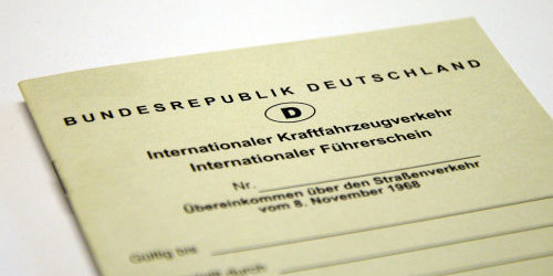 Muster eines internationalen Führerscheins