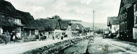 Postkarte mit Mittelalterlichem Dorf 1899