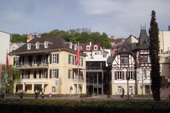 Gebäude