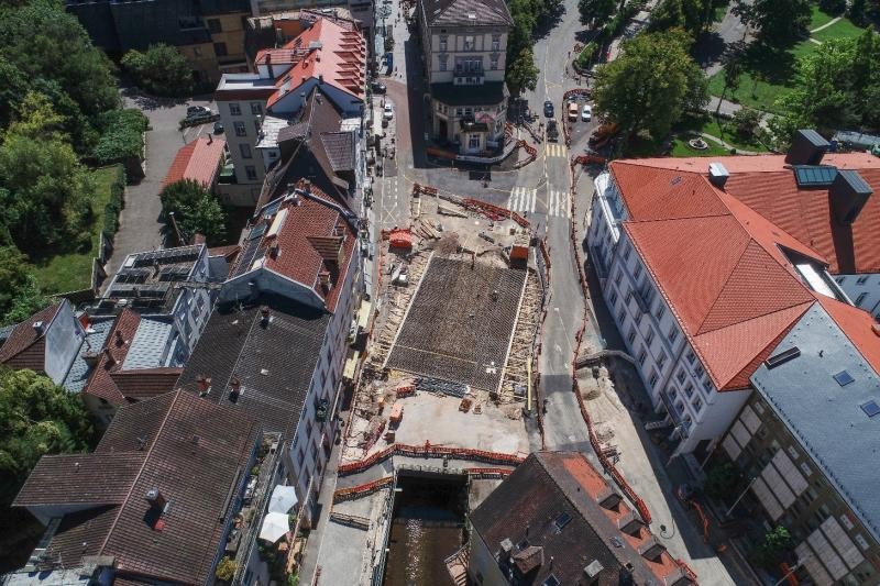 Luftaufnahme des Hindenburgplatzes im weiteren Verlauf der Maßnahme.